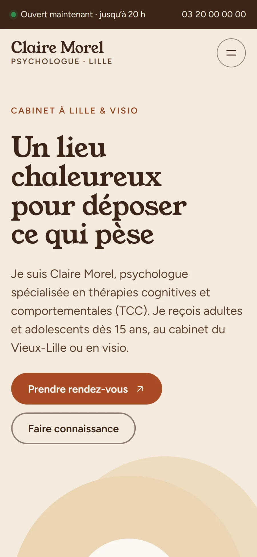 Le même site dans le style Terre, sur téléphone.